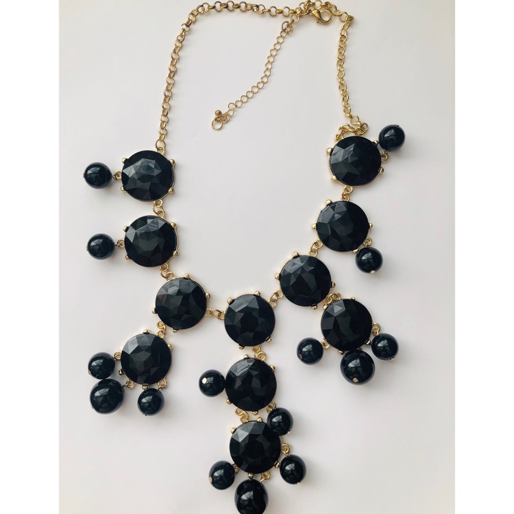 Elegant necklace